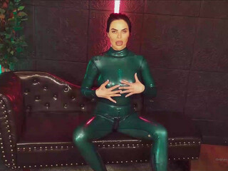 maxierhoads shy young lady fingering sex toys