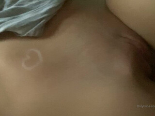 kayleeheartkins cumming heavily before webcam