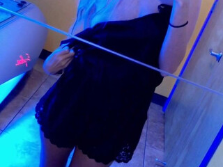 kayleeheartkins Black brunette