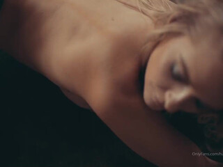 happyisashley crazy whore dabbles with sex machine