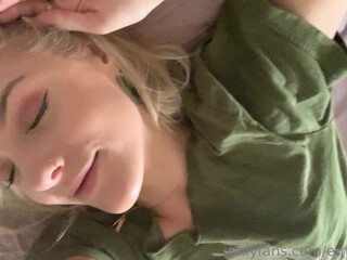 emilytokes Beautiful chick