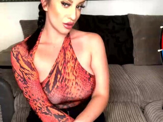 taramay69 lustful mommy shows charms