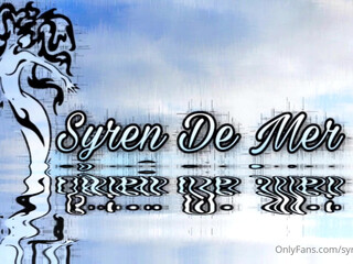 syrendemerxxx juicy mom shakes her ass