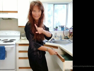 syrendemerxxx shrew pussy demonstrates big tits