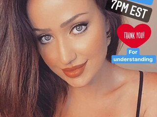 realangsommers premium videos from her Chaturbate profile