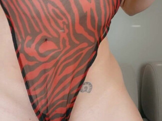 realangsommers gorgeous young lady jerks both holes