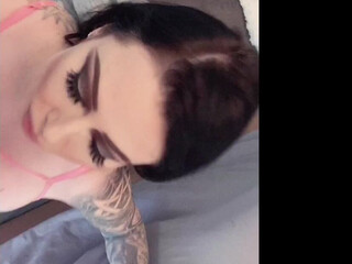 queenschmanda bitch cums