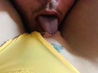 paytonpreslee onlyfans sweet thing masturbates shaved cunt