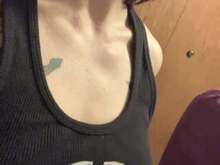 ittybittyautumn feral bitches masturbate cunt and cum