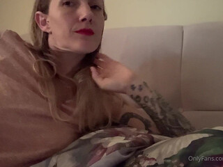 fetishnikki big breasted slut fucks shaved cunt