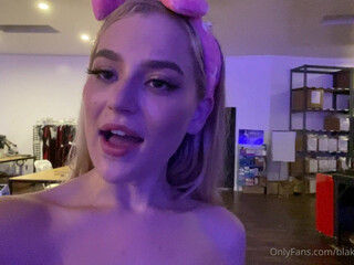 blakeblossomxxx painted slut caresses small tits