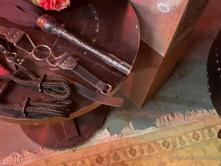 blakeblossomxxx crazy passion hammering anus with a dildo