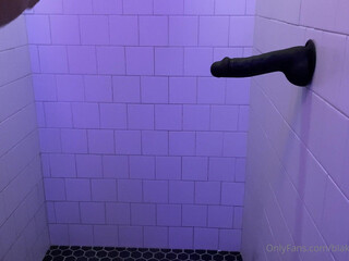 blakeblossomxxx skinny babe pleases with her appearance