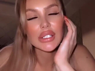 Milana aka milanasw onlyfans and her soft pussy