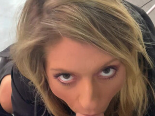 tiffanyleiddi onlyfans crazy chick caresses sex lips