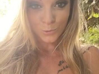 tiffanyleiddi onlyfans busty young lady rides sex toy