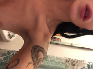 jasminheaney onlyfans spicy chick gently pulls pussy
