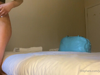 jasminheaney onlyfans cute slut fucks vaginal opening