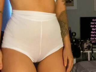 jasminheaney onlyfans lustful bitch gently masturbates cunt