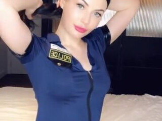 audreyandsadie onlyfans busty bitch cums