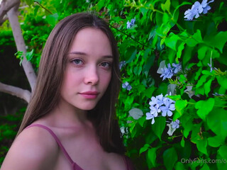 Kate Kuray onlyfans incredible shows off gorgeous boobs