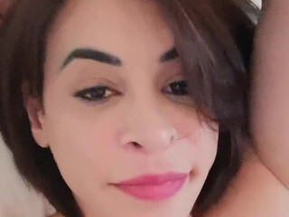 Carla Brasil onlyfans Dark haired baby