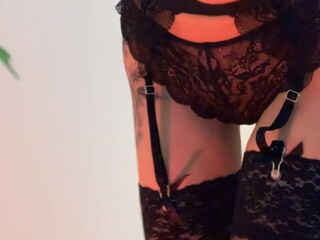 cutexezra onlyfans bright slut fucks pussy