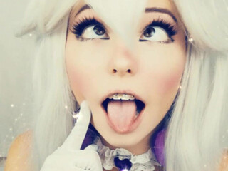 Belle Delphine onlyfans Stunning brunette