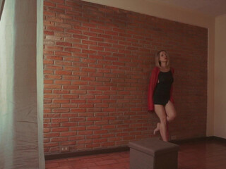 xxxCaligulaxxx babe in stockings fingering sex toy