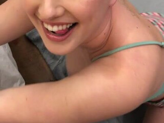 Riley Nixon onlyfans charming and seductive beauty
