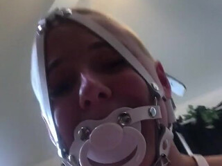 Riley Nixon onlyfans cute bitch caresses sex lips