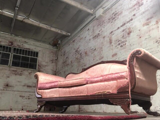 Riley Nixon onlyfans cute girl fingering pussy with vibrator