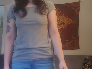 Kelsi_Baby dancing naked and pulling pussy