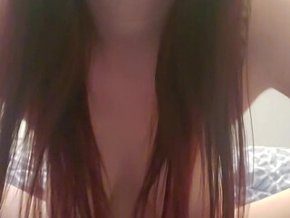 Kelsi_Baby blonde takes off her stockings and daubs