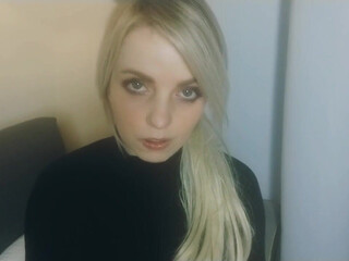 BelleBlake 04 January 2021