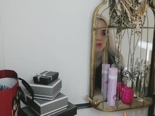 BelleBlake solid brunette masturbates shaved holes