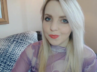 BelleBlake Addictive slut