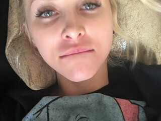 Alix Lynx onlyfans wonderful blonde striking ass on the spot