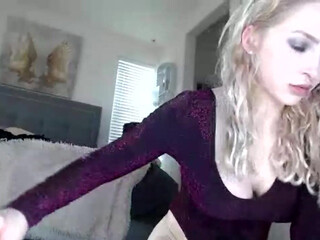 Alix Lynx onlyfans wet hairy pussy