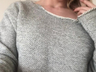 Alix Lynx onlyfans gorgeous chick jerks off her pussy with phallus