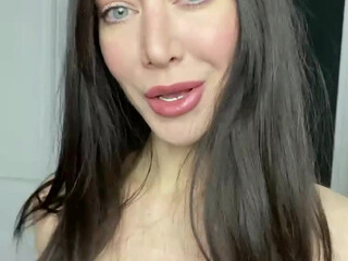 otkinkyjo.XXX onlyfans busty passion caress nipples