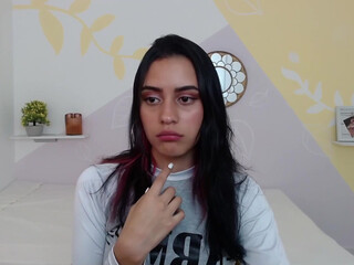 annawhaters gorgeous slut gives big boobs