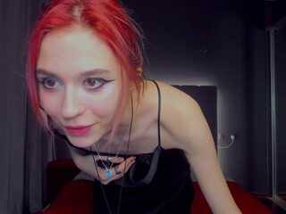 molly_light19 big ass bitch shows off charm