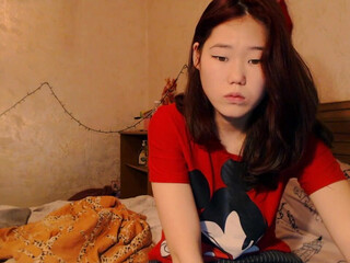 meowed_dance Busty hide