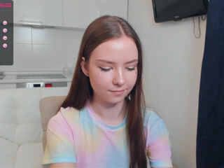 me_emily adult bitch fucks her ass