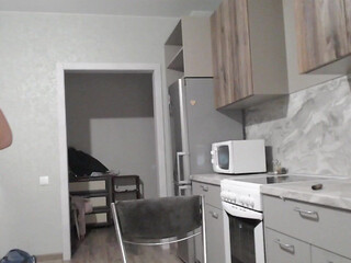 leroy1merlin passionate slut shows shaved holes