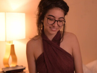 lizmreow Blonde babe