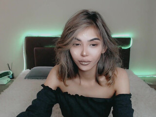 lizafire sweet tits show boobs