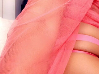 mscandacevon playing with a vibrator