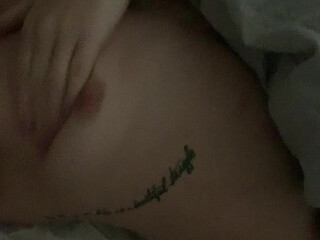 misshannahnicoleee busty chick talks in french